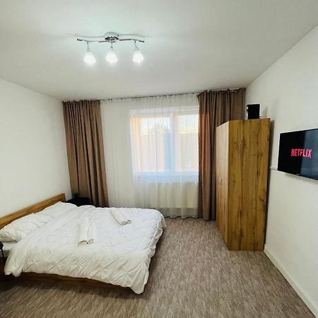 Apartmán White One Petroşani Exteriér fotografie