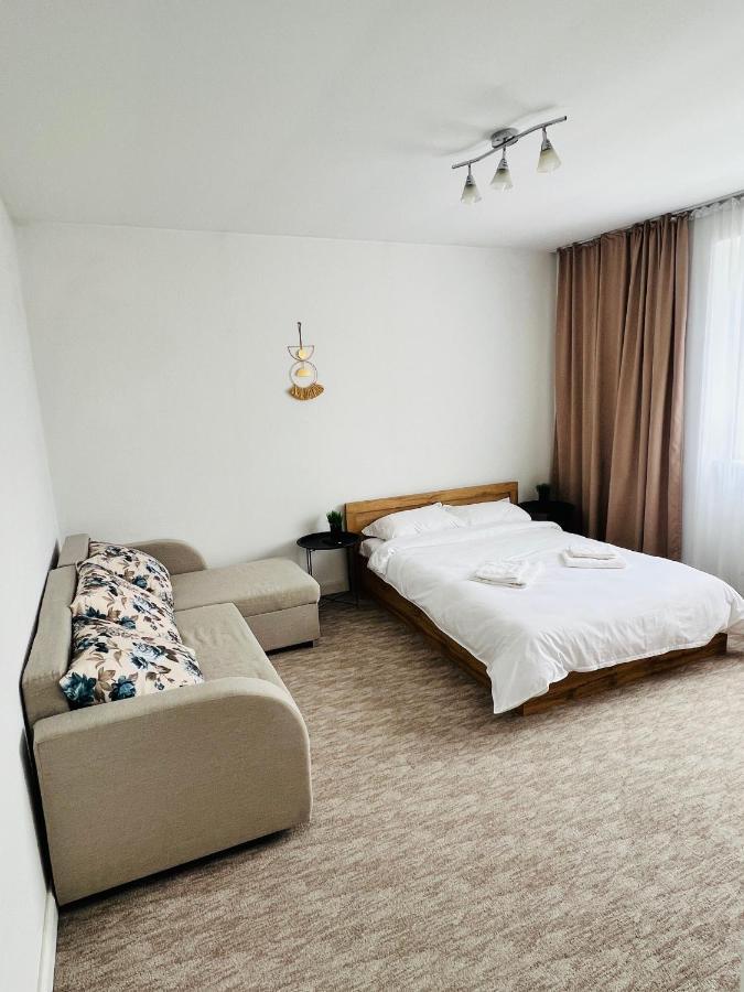 Apartmán White One Petroşani Exteriér fotografie